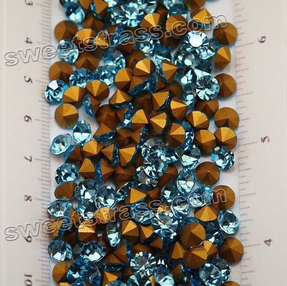 Chaton Austria Crystals Pointed Back Aquamarine SS34