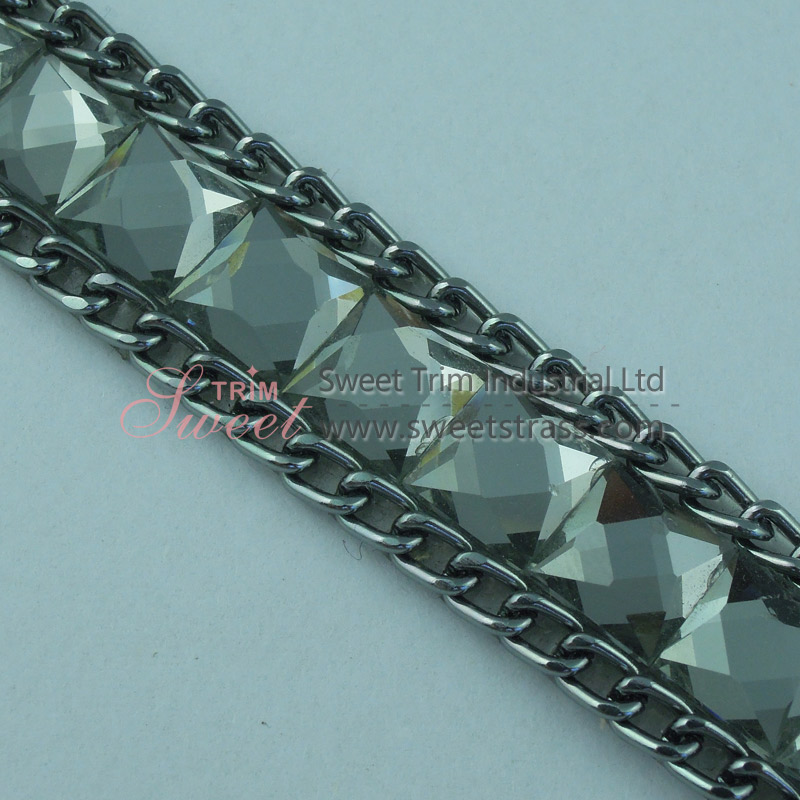 Wholesale Iron On Metal Chain And Glass Rhinestone Strip Trimming