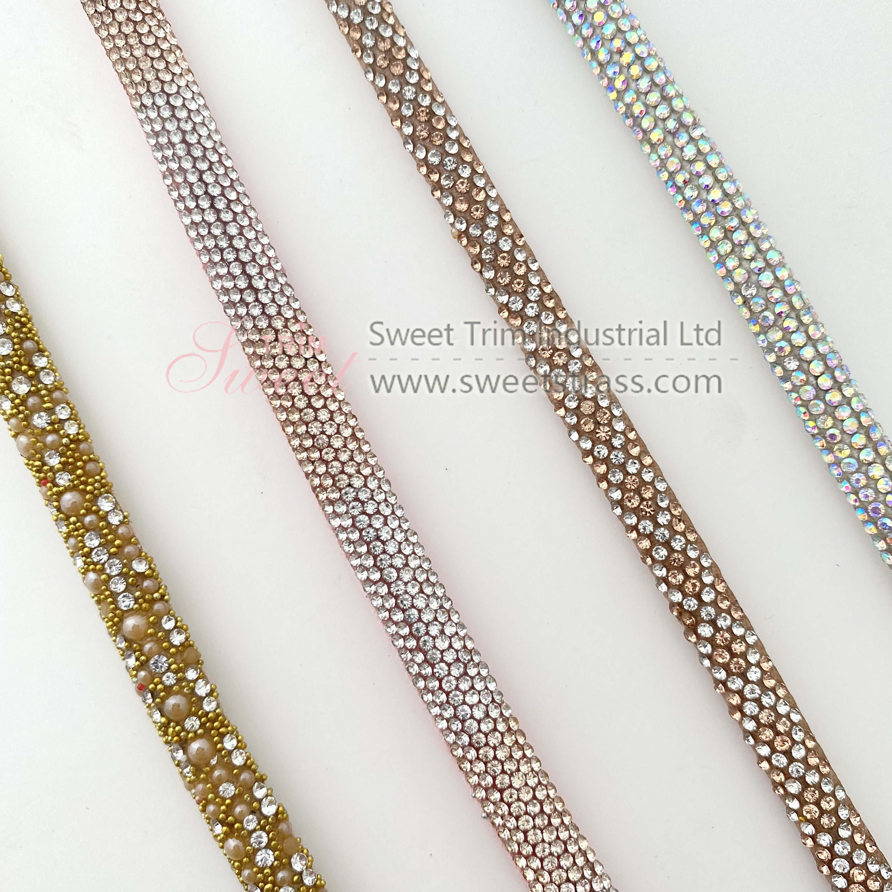<b>Wholesale 4 Rows Of 5 Rows Of Semicircle Half Face Rhinestone Rope Crystal Strips For Popular Decorat</b>